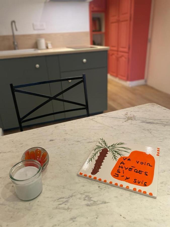 3 Studios Hyeres - Centre Ville Rue Pietonne - Manon エクステリア 写真