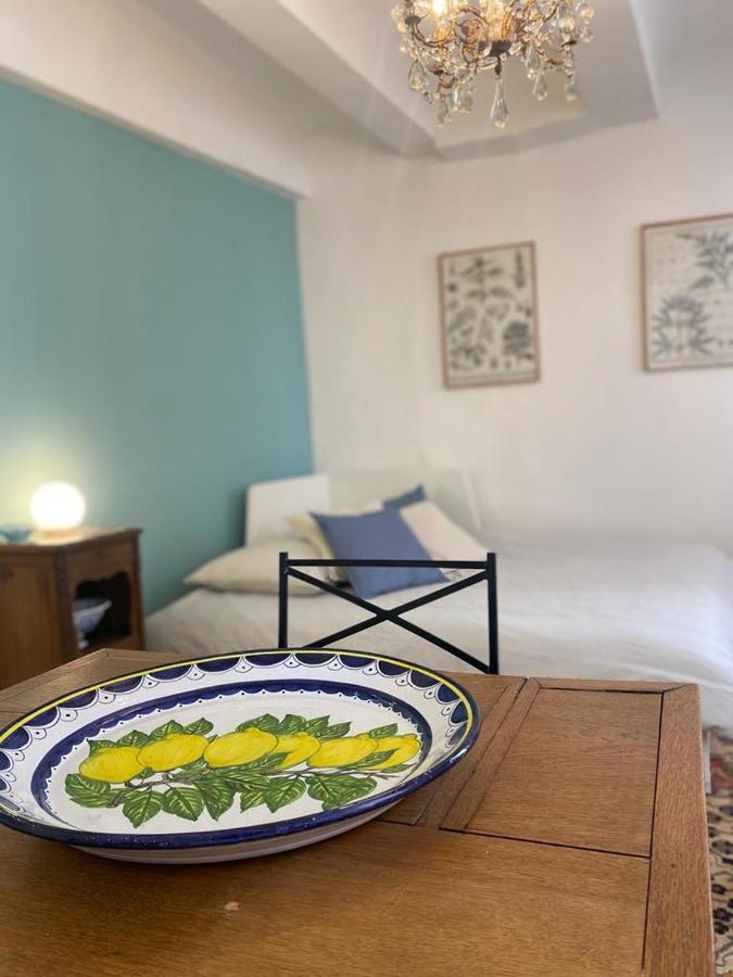 3 Studios Hyeres - Centre Ville Rue Pietonne - Manon エクステリア 写真