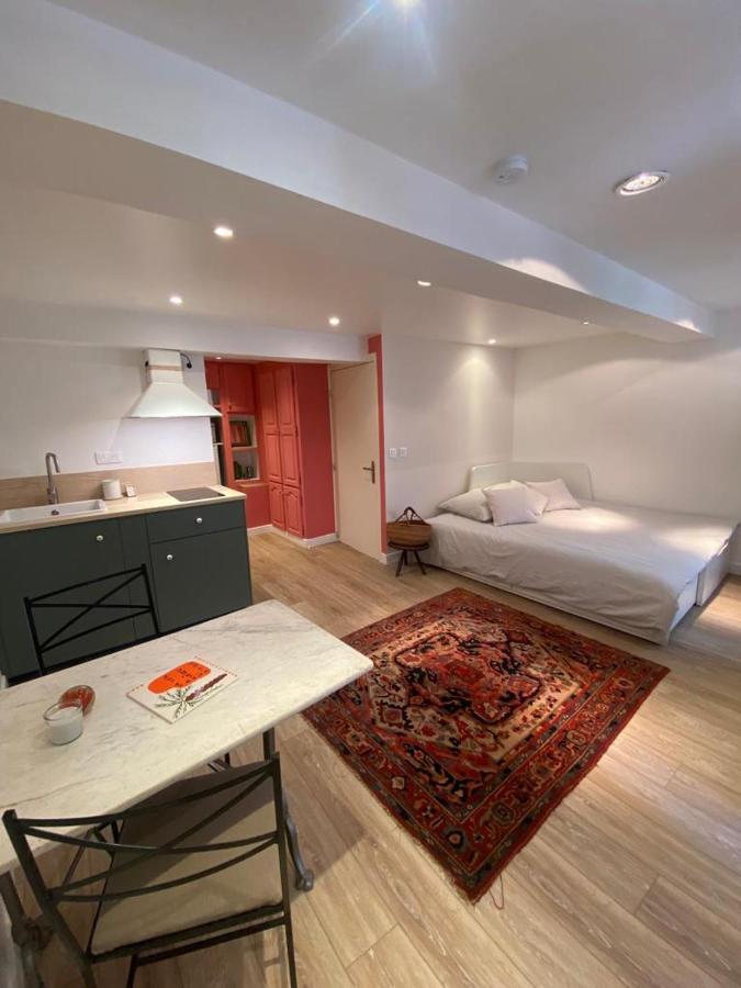 3 Studios Hyeres - Centre Ville Rue Pietonne - Manon エクステリア 写真