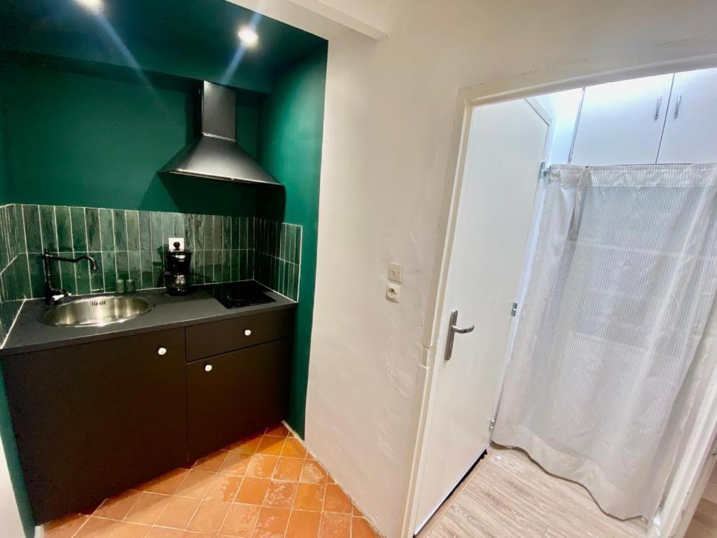 3 Studios Hyeres - Centre Ville Rue Pietonne - Manon エクステリア 写真